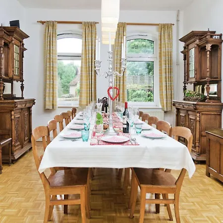 Oude Pastorie En Dorpsschool Netze-waldeck Netze