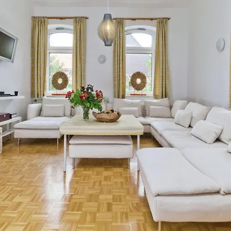 Oude Pastorie En Dorpsschool Netze-waldeck *