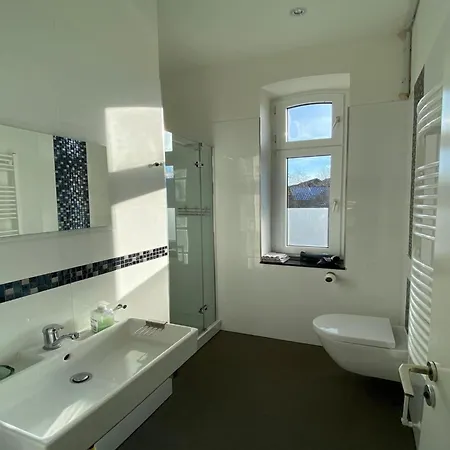 Oude Pastorie En Dorpsschool Netze-waldeck *