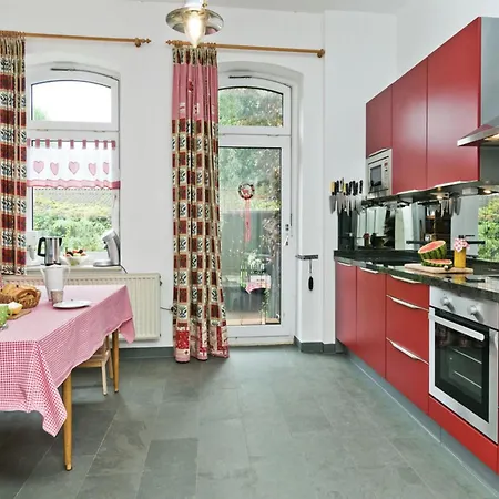 Oude Pastorie En Dorpsschool Netze-waldeck Netze