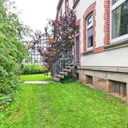 Oude Pastorie En Dorpsschool Netze-waldeck